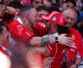 Bild: David Davies/PA Wire/dpa
Zum ersten Mal gewinnt Lewis Hamilton im Ferrari.