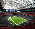 Bild: Tyler Kaufman/AP/dpa
Das WM-Stadion in Houston imponiert Julian Nagelsmann.
