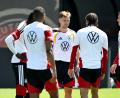 Bild: Federico Gambarini/dpa
Deutschlands Kapitän Joshua Kimmich im Training vor dem ersten WM-Spiel gegen Curacao.