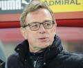 Bild: Heinz-Peter Bader/AP/dpa
Er bleibt dabei: Ralf Rangnick bindet sich vertraglich bis 2028 an den ÖFB. (Archivbild)