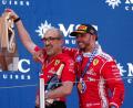Bild: David Davies/PA Wire/dpa
Lewis Hamilton (r) und sein Renningenieur Carlo Santo haben den Ferrari-Aufschwung organisiert.