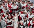 Bild: John Locher/AP/dpa
Die Hurricanes präsentierten sich als echtes Team.