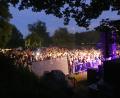 Bild: Walther Hermann
Das Publikum genoss am Rußweiher eine traumhafte Sommernacht.