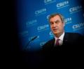 Bild: Sven Hoppe/dpa
CSU-Chef Markus Söder fordert Kompromissbereitschaft von allen Seiten.