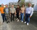 Bild: Lothar Trager
Ensdorfs Bürgermeister Hans Ram (rechts) verabschiedete (daneben, von rechts) Lisa Übler, Sigrid Gebhardt, Hans Eichenseer und Werner Scharl aus dem Gemeinderat und zeichnet Markus Dollacker aus