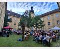 Bild: Katharina List 
Das Kloster Ensdorf lädt zum Open-Air-Konzert in den Innenhof ein.