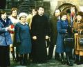 Archivbild: Rudi Weber
Nach der Weihe zum Diakon im Jahr 1975 stellte sich die anwesende Familie zusammen mit Tante Kuni (Oberlehrerin Kunigunde Friedrich, rechts) zum Erinnerungsfoto vor dem Bamberger Dom auf.