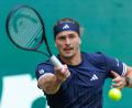 Bild: Friso Gentsch/dpa
Alexander Zverev ist beim Rasenturnier in Halle ins Achtelfinale eingezogen.