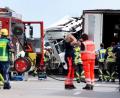 Bild: Karl-Josef Hildenbrand/dpa
Zahlreiche Kräfte von Polizei, Feuerwehr und Rettungsdienst waren nach dem Unfall im Einsatz.