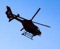 Bild: Julian Stratenschulte/dpa
Der Mann wurde mit einem Hubschrauber in eine Klinik geflogen. (Symbolbild)