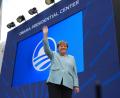 Bild: Alex Brandon/AP/dpa
Ex-Bundeskanzlerin Merkel ist überraschend bei der Einweihung des Obama-Centers.