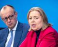 Bild: Michael Kappeler/dpa
Kanzler Merz und Arbeitsministerin Bas bekommen am Dienstag den Rentenbericht.