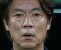Bild: Matias Delacroix/AP/dpa
Für Südkoreas Trainer Hong Myung-bo hat der Drohnen-Vorfall keinen Einfluss. (Archivbild)