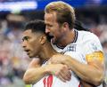 Bild: Daniel Mcgregor-Huyer/ZUMA Press Wire/dpa
Werden von der internationalen Presse nach Englands WM-Sieg gegen Kroatien gefeiert: Harry Kane (r) und Jude Bellingham