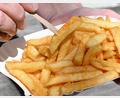 Bild: Bernd Weißbrod/dpa
Ein Streit zwischen jungen Leuten in Schwandorf ist eskaliert. Es flogen Pommes und Steine.