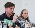 Bild: Oliver Berg/dpa
Die seit Januar in Syrien inhaftierte Kölner Journalistin Eva Maria Michelmann ist freigelassen worden und nach Deutschland zurückgekehrt. Ihr Bruder Antonius Michelmann bestätigte einen entsprechenden Bericht des „Spiegel“. (Archivbild)