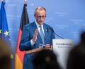 Bild: Michael Kappeler/dpa
Findet den derzeit diskutierten Vorschlag für den neuen EU-Haushalt deutlich zu hoch: Bundeskanzler Friedrich Merz.