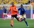Bild: Ashley Landis/AP/dpa
Die Niederlande feierten ihren ersten Sieg bei dieser WM.
