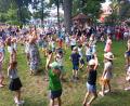 Bild: Oswald Zintl
Die Kinder der Jobst-vom-Brandt-Schule sorgten mit ihren Lied- und Tanzvorführungen für einen furiosen Festbeginn.
