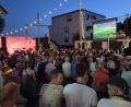 Bild: tgf
Dichtes Gedränge und volle Bänke beim Public Viewing - Jubel und Stimmung sowieso.