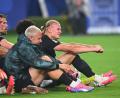 Bild: Tom Weller/dpa
Vorzeitig im Sechzehntelfinale: Erling Haaland (r.) und seine Norweger.