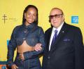Bild: CJ Rivera/Invision via AP/dpa
„Clive Davis hat mein Leben für immer verändert“ - Das sagt Alicia Keys über den verstorbenen Produzenten. 2024 kamen sie zusammen zur Premiere des Musicals „Hell's Kitchen“. (Archivbild)