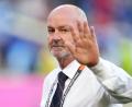 Bild: Martin Rickett/PA Wire/dpa
Schottlands Trainer Steve Clarke.