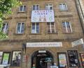 Bild: tgf
Ein großes Plakat weist schon darauf hin: Der Garten des Café Minerva verwandelt sich am Altstadtfest drei Tage lang in eine Akustik-Oase.