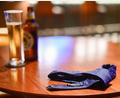 Bild: Sebastian Christoph Gollnow/dpa
Am häufigsten wird Alkohol als problematisches Suchtmittel am Arbeitsplatz genannt. (Symbolbild)