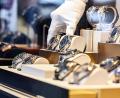 Bild: Uli Deck/dpa
Die Umsätze der Luxusindustrie schwächeln. (Archivbild)