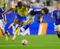 Bild: Julio Cortez/AP/dpa
Schweden und Japan lieferten sich ein hart umkämpftes WM-Spiel.