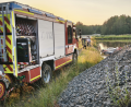 Bild: Peter Nickl
Die Feuerwehr ist zur Stelle, um den Audi zu bergen.