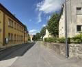 Bild: Susanne Forster
Für die Alte Dorfstraße in Hohenthan bei Bärnau ist eine Sanierung geplant. Hier soll voraussichtlich noch in diesem Jahr die Asphaltschicht erneuert werden.