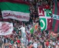 Bild: Soeren Stache/dpa
Der FC Augsburg beginnt am 13. Juli mit seiner Sommervorbereitung. (Archivbild)