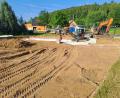 Bild: Josef Popp
Die Bauarbeiten für den neuen Parkplatz in Schmidmühlen haben begonnen.