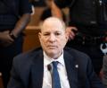 Bild: Adam Gray/POOL Bloomberg/AP/dpa
Harvey Weinstein bleibt in Haft.