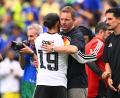 Bild: Tom Weller/dpa
Trainer Julian Nagelsmann herzt nach dem Spiel Leroy Sané.