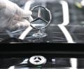 Bild: Bernd Weißbrod/dpa
Die mit dem Stern - 100 Jahre Marke Mercedes-Benz. (Archivbild)