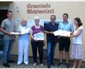 Bild: bkr
Zweiter Bürgermeister von Fichtelberg Michael Köferl, Dr. Sibylle Noé, Ramona Drübbisch, Bürgermeister Franz Tauber Mehlmeisel, 2. Bürgermeister Mehlmeisel Florian Prechtl und Stefanie Stelzer mit den gesammelten Unterschriften.