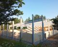 Bild: Oswald Zintl
Auf Hochtouren laufen die Bauarbeiten an der Hammerrang-Arena, die von der Stadt Waldershof mit insgesamt 440.000 Euro unterstützt wird.