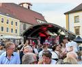 Bild: Petra Hartl
Altstadtfest Sulzbach-Rosenberg 2026: "Austria Gfühl" beim Auftritt auf der Luitpoldplatz-Bühne.