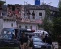 Bild: Ali Raza/AP/dpa
Nach dem Angriff in Karachi mit drei Toten pakistanischen Sicherheitskräften hat Pakistan Ziele in Afghanistan angegriffen.