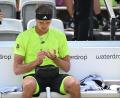 Bild: Marijan Murat/dpa
Regelmäßig überprüft Alexander Zverev während seiner Tennis-Matches seinen Blutzuckerwert. (Archivbild)