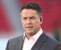 Bild: Trenka Attila/PA Wire/dpa
Michael Owen würde Harry Kane lieber in England spielen sehen. (Archivbild)
