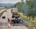 Bild: Gabi Schönberger
Am Dienstag laufen auf der rechten Fahrspur der A93 in Richtung Regensburg die Bauarbeiten. Zwischen Weiden und Luhe-Wildenau kam es in der vergangenen Woche zu hitzebedingten Blow-ups.