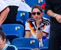 Bild: Tom Weller/dpa
Traurig nach dem Ausscheiden: Nagelsmanns Partnerin Lena Wurzenberger.
