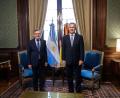 Bild: Boris Roessler/dpa
Außenminister Johann Wadephul (CDU, l.) beim Treffen mit seinem argentinischen Kollegen Pablo Quirno in der Hauptstadt Buenos Aires.