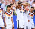Bild: Tom Weller/dpa
Nathaniel Brown (Nummer 18) nach dem dramatischen WM-Aus der DFB-Elf im Elfmeterschießen gegen Paraguay. Jetzt melde sich der Kümmersbrucker via Instagram zu Wort.