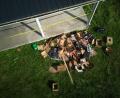 Bild: Carolyn Kaster/AP/dpa
Fäkalien,Müll und 16 Kinder auf engstem Raum fanden die Behörden in diesem Holzhaus im US-Bundesstaat Ohio vor.
