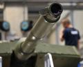 Bild: Swen Pförtner/dpa
Das Kanonenrohr eines Leopard-Panzers von KNDS.